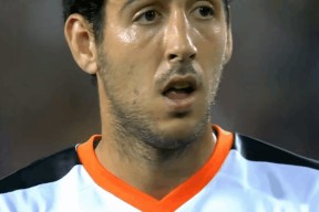 爱游戏-阿贾克斯训练开放日，今晚遗憾出局引欢呼，西甲在即，医务组通报恢复-爱游戏